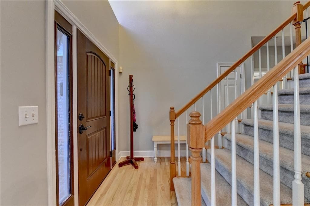 5 bedroom, 6 bathroom, 4,614 sq ft single family residence for sale at 740 Bentgrass Court, Dacula, GA 30019 — photo 4