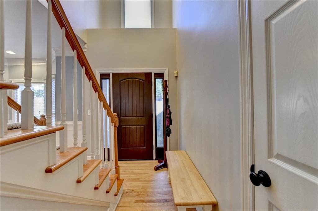 5 bedroom, 6 bathroom, 4,614 sq ft single family residence for sale at 740 Bentgrass Court, Dacula, GA 30019 — photo 7