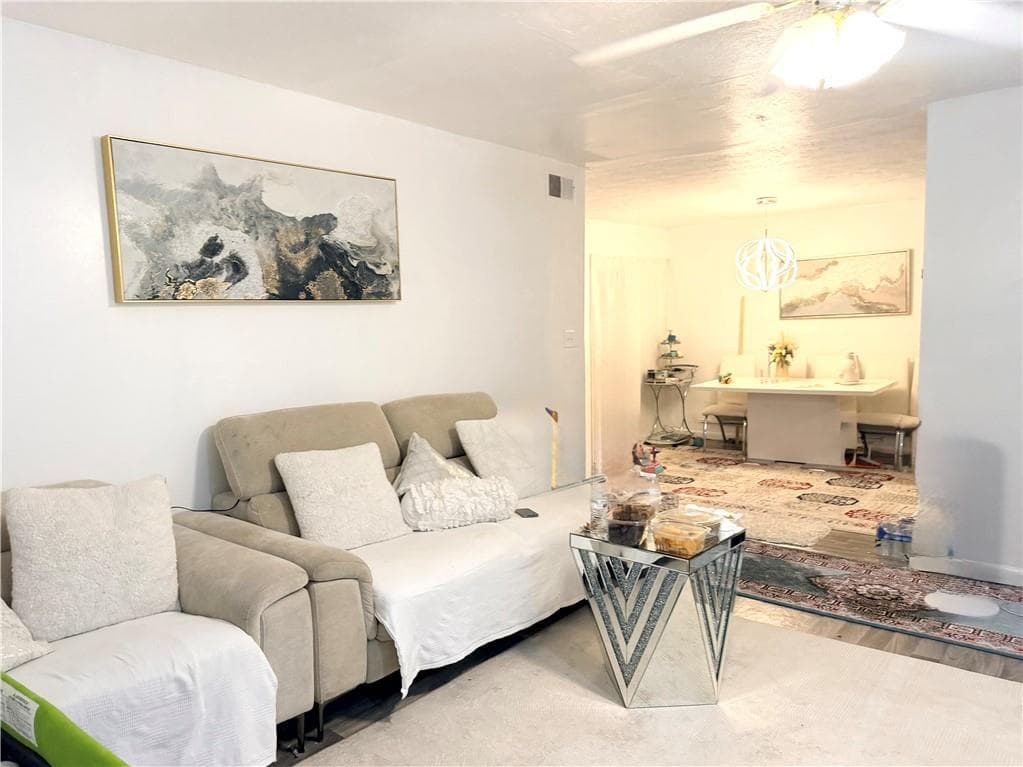 2 bedroom, 2 bathroom, 1,139 sq ft condominium for sale at 6579 Brannon Hill Road, Clarkston, GA 30021 — photo 3