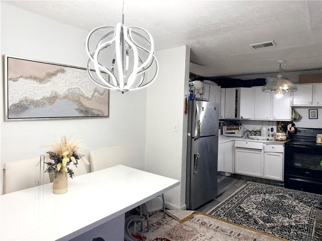 2 bedroom, 2 bathroom, 1,139 sq ft condominium for sale at 6579 Brannon Hill Road, Clarkston, GA 30021 — photo 5