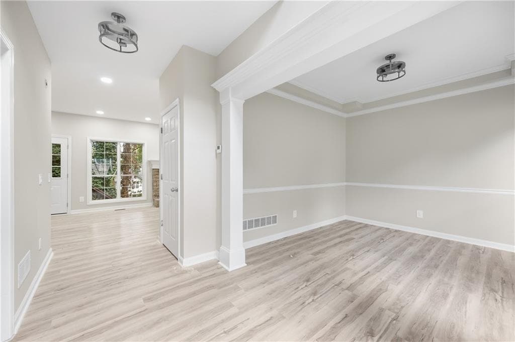 5 bedroom, 3 bathroom, 2,532 sq ft single family residence for sale at 2034 Spicers Lane, Woodstock, GA 30189 — photo 5