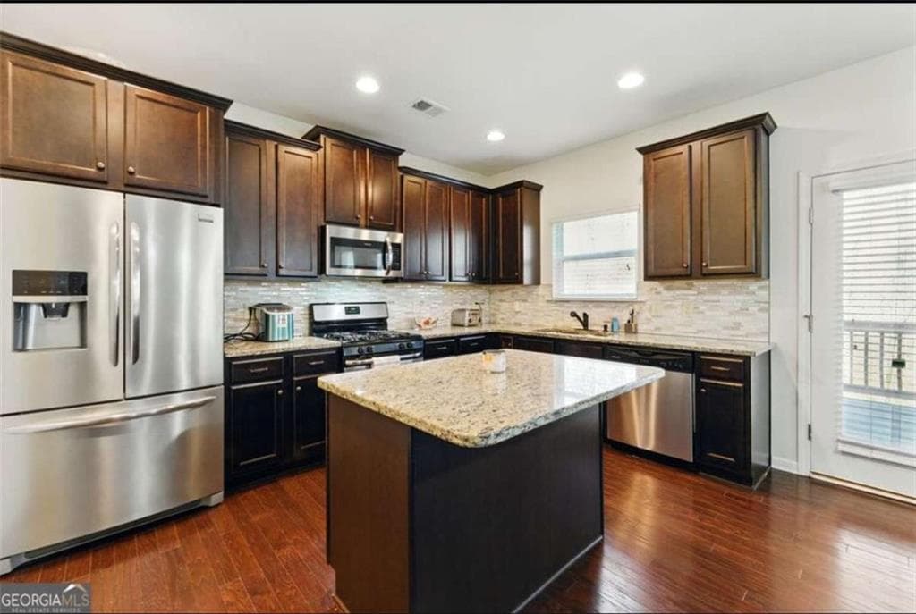 4 bedroom, 3 bathroom, 2,102 sq ft single family residence for rent at 58 Macland Mill Court, Dallas, GA 30157 for $2,500 a month — photo 5