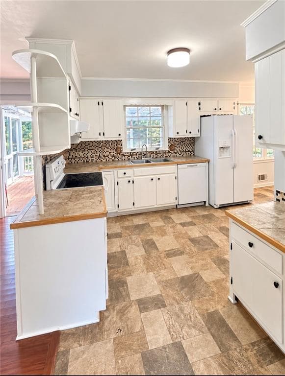 4 bedroom, 3 bathroom, 2,660 sq ft single family residence for sale at 7220 Ray Road, Lithia Springs, GA 30122 — photo 3