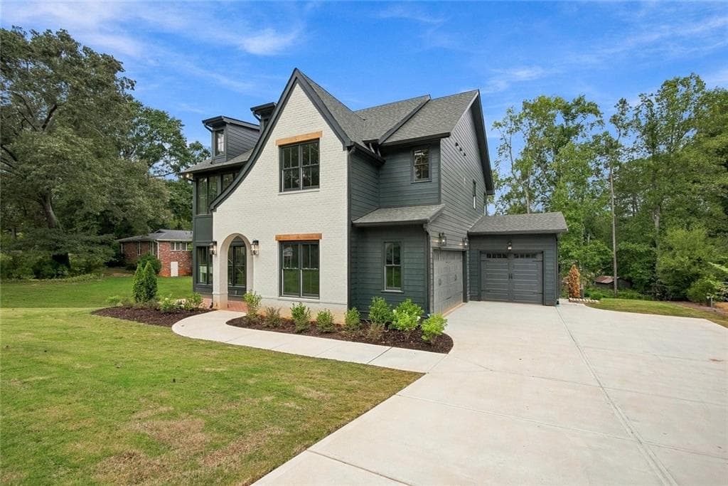 5 bedroom, 5 bathroom, 4,500 sq ft single family residence for sale at 880 Austin Dr Road, Smyrna, GA 30082 — photo 2