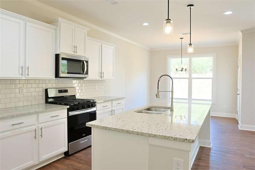 4 bedroom, 3 bathroom, 2,108 sq ft single family residence for rent at 2155 Nunnally Farm Road, Monroe, GA 30655 for $3,050 a month — photo 2
