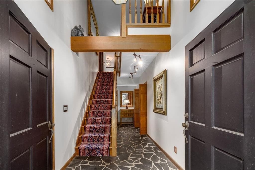 3 bedroom, 5 bathroom, 4,633 sq ft single family residence for sale at 1921 Lilburn Stone Mountain Road, Smoke Rise, GA 30087 — photo 7