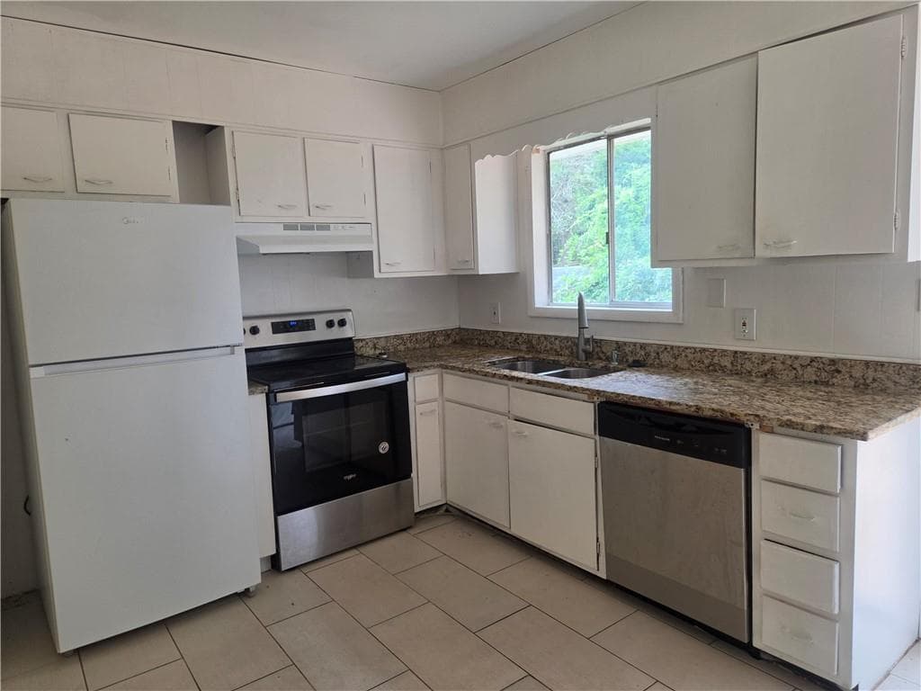 6 bedroom, 2 bathroom, 1,559 sq ft single family residence for sale at 3621 Glen Mora Drive, Decatur, GA 30032 — photo 5