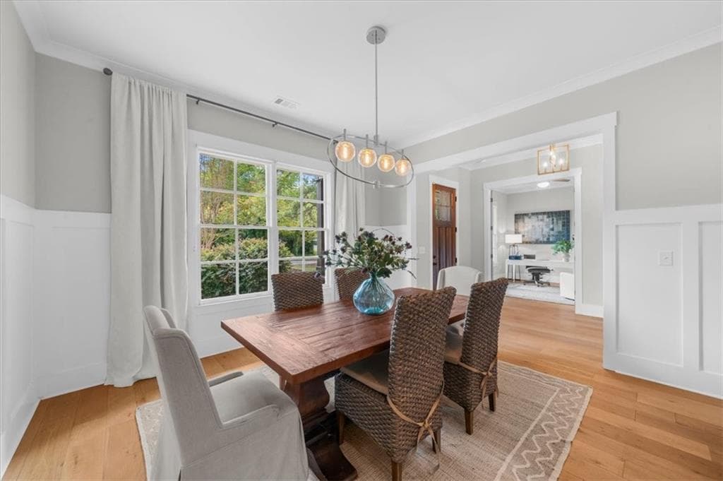 5 bedroom, 4 bathroom, 3,135 sq ft single family residence for sale at 374 Norcross Street, Roswell, GA 30075 — photo 10
