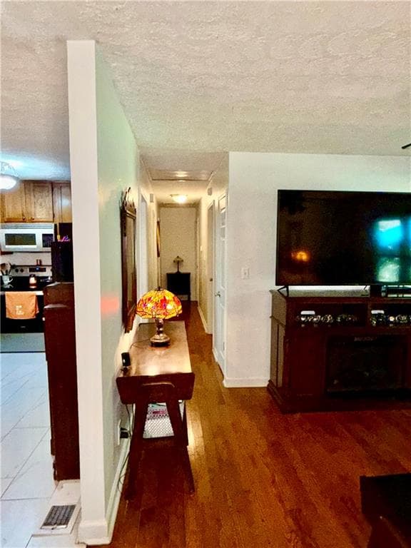 4 bedroom, 1 bathroom, 1,325 sq ft single family residence for sale at 511 Allen Drive, Lawrenceville, GA 30043 — photo 6