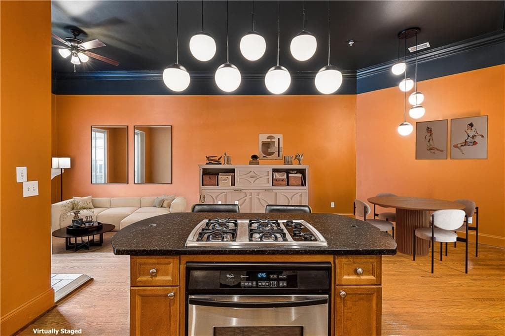 1 bedroom, 1 bathroom, 1,275 sq ft condominium for sale at 825 Highland Lane 1317, Atlanta, GA 30306 — photo 7