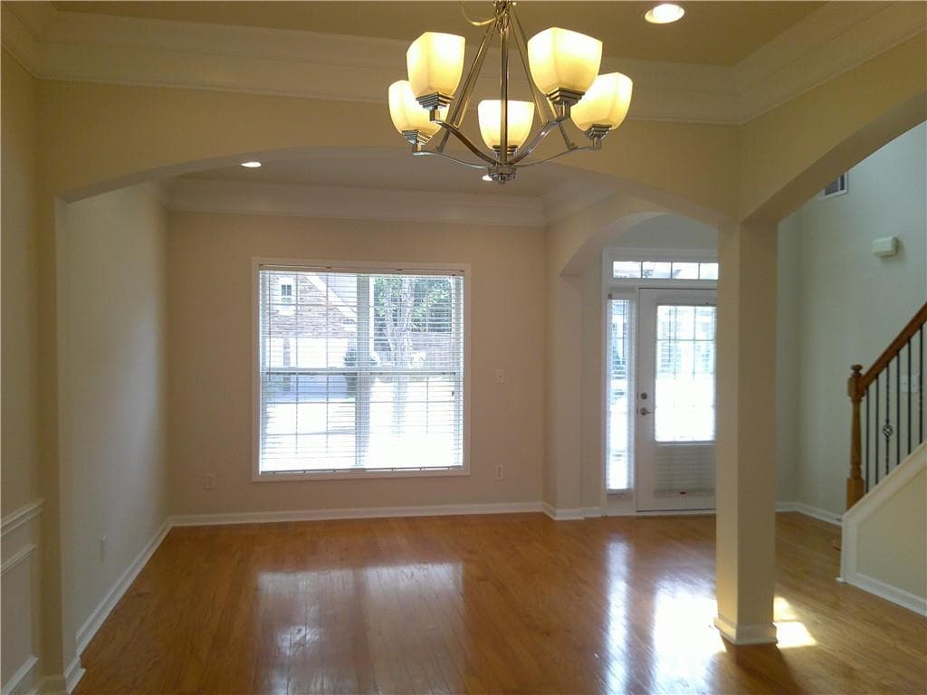 5 bedroom, 3 bathroom, 2,464 sq ft single family residence for rent at 2302 Jasmine Glen Drive, Buford, GA 30519 for $2,650 a month — photo 4