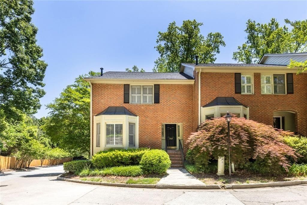 2 bedroom, 3 bathroom, 2,051 sq ft condominium under contract at 1363 Sheffield Glen Way, Atlanta, GA 30329