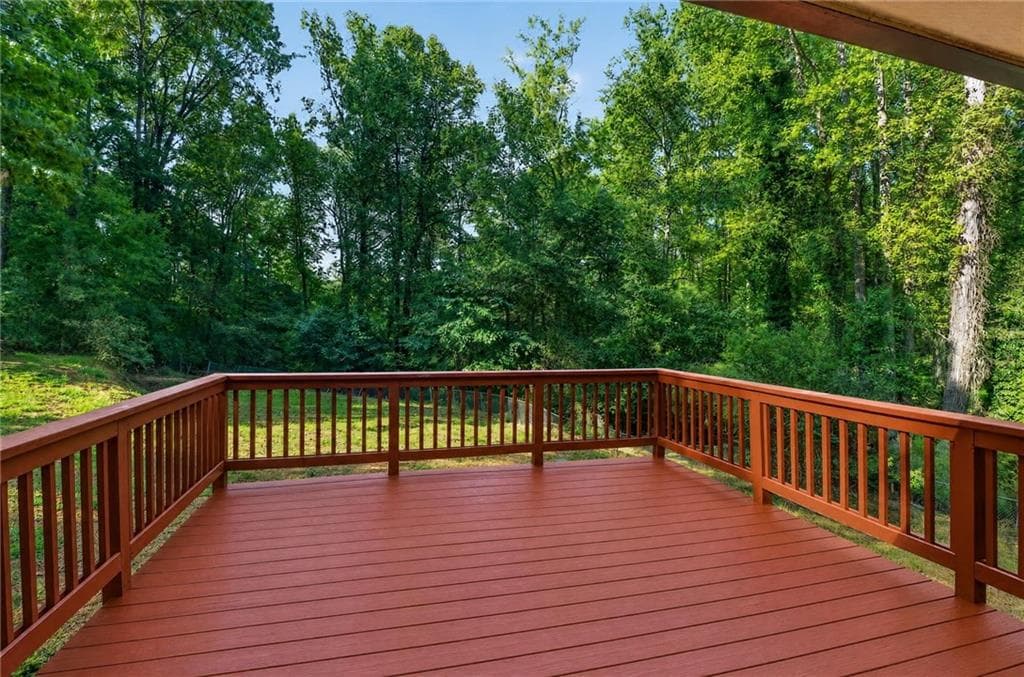 4 bedroom, 3 bathroom, 2,516 sq ft single family residence under contract at 6245 Jones Road, Atlanta, GA 30349 — photo 2