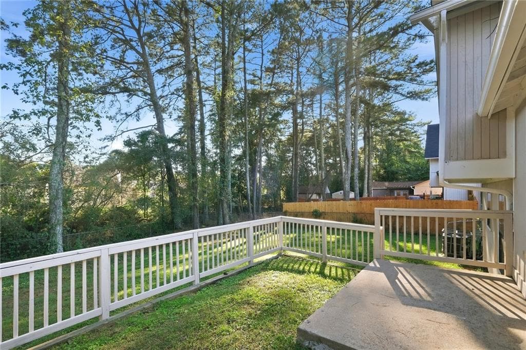 3 bedroom, 2 bathroom, 1,134 sq ft single family residence for sale at 6237 Creekford Drive, Lithonia, GA 30058 — photo 10