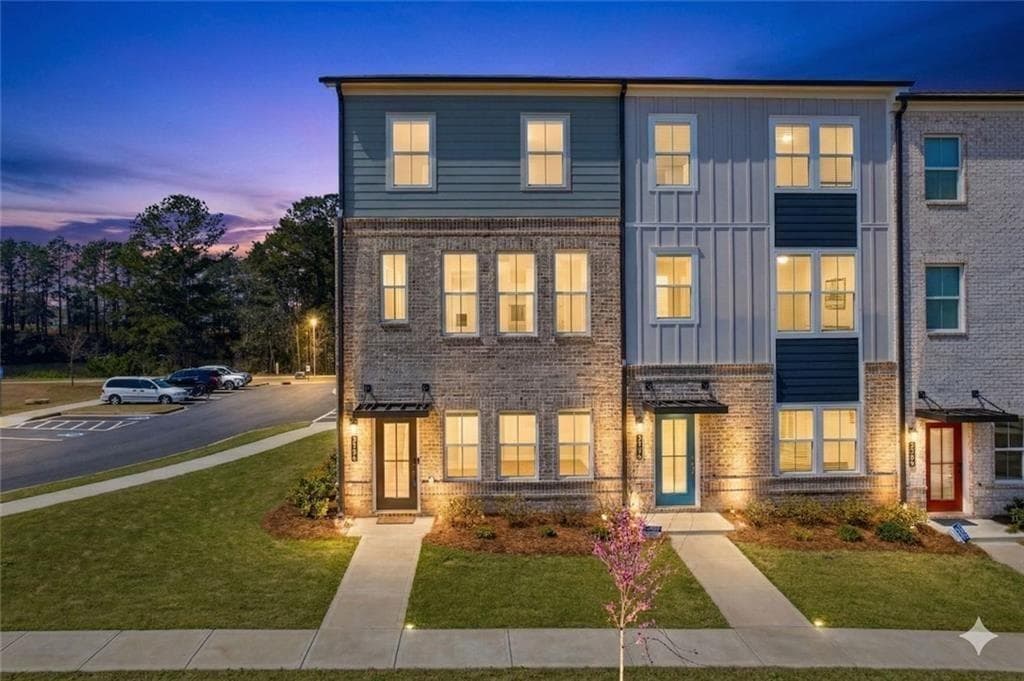 3 bedroom, 4 bathroom, 2,156 sq ft townhouse for sale at 1200 Marlo Way, Acworth, GA 30102