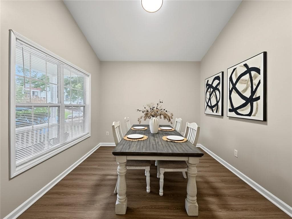4 bedroom, 2 bathroom, 1,560 sq ft single family residence for sale at 1154 Sims Street, Atlanta, GA 30310 — photo 9