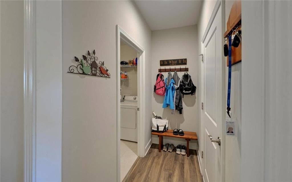 4 bedroom, 3 bathroom, 2,730 sq ft single family residence for sale at 5714 Nantucket Row, Hoschton, GA 30548 — photo 6