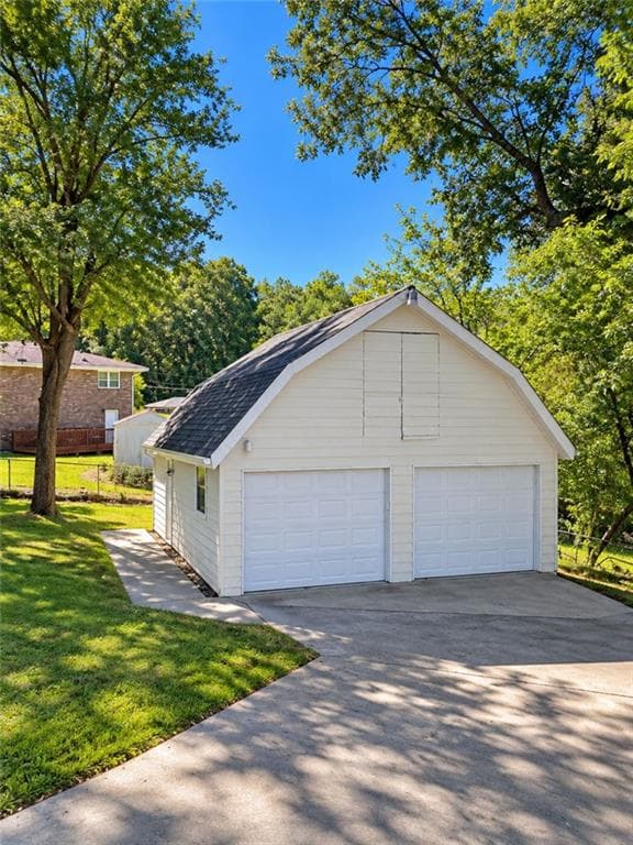 3 bedroom, 2 bathroom, 1,239 sq ft single family residence for sale at 3296 Old Concord Road, Smyrna, GA 30082 — photo 2