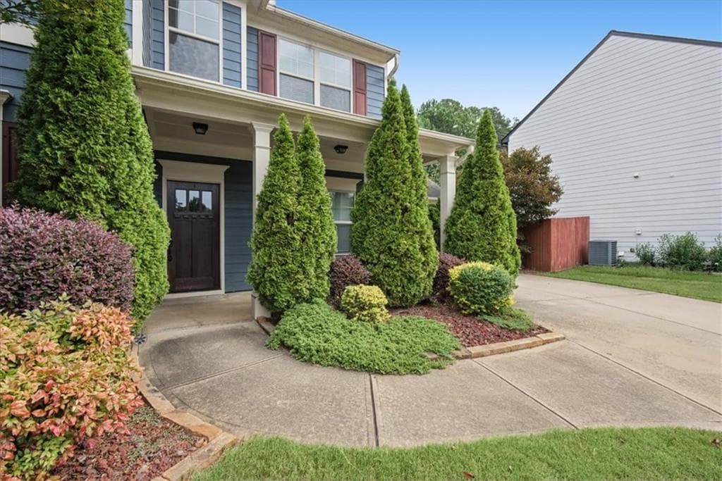 4 bedroom, 3 bathroom, 2,000 sq ft single family residence under contract at 232 Haleys Court, Woodstock, GA 30188 — photo 6