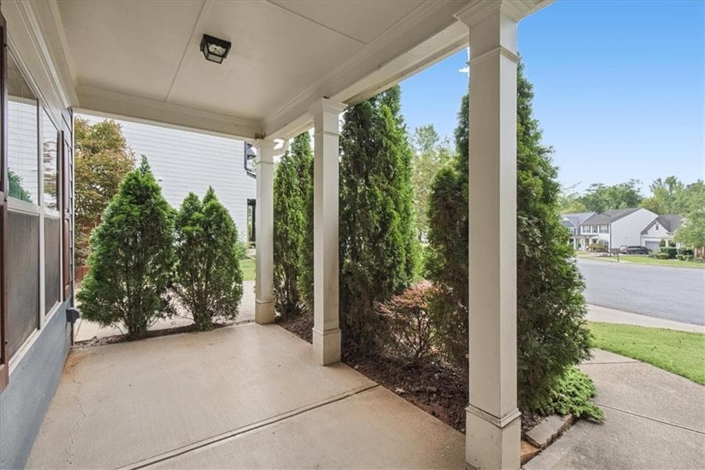 4 bedroom, 3 bathroom, 2,000 sq ft single family residence under contract at 232 Haleys Court, Woodstock, GA 30188 — photo 7