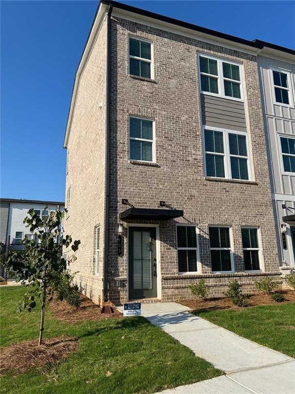 3 bedroom, 4 bathroom, 1,985 sq ft townhouse for rent at 700 Payton Lane, Acworth, GA 30102 for $2,400 a month — photo 1 of 21
