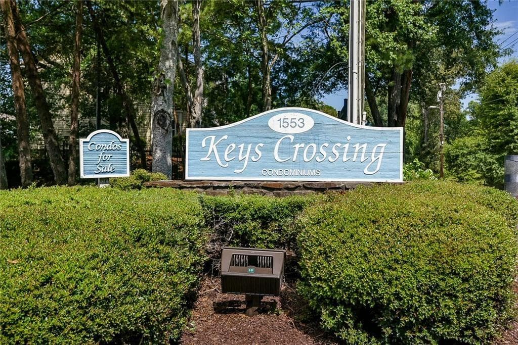 2 bedroom, 2 bathroom, 1,128 sq ft condominium for rent at 1452 KEYS CROSSING Drive, Brookhaven, GA 30319 for $1,500 a month — photo 1 of 18