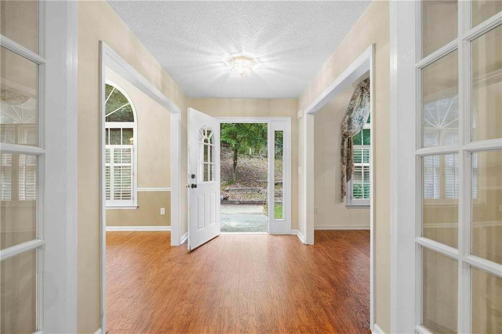 4 bedroom, 3 bathroom, 3,148 sq ft single family residence under contract at 6845 Nantucket Cove, Cumming, GA 30041 — photo 7