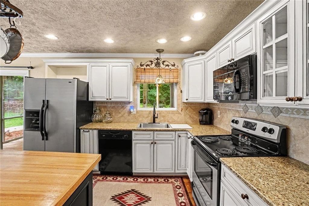 3 bedroom, 2 bathroom, 1,206 sq ft single family residence for sale at 173 S Forty Pass, Hiram, GA 30141 — photo 8