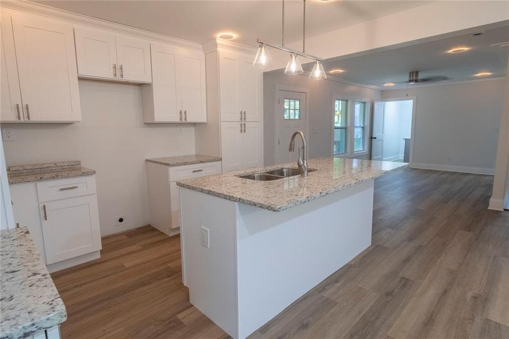 5 bedroom, 3 bathroom, 1,456 sq ft single family residence for sale at 2128 Kimberly Road, Atlanta, GA 30331 — photo 4