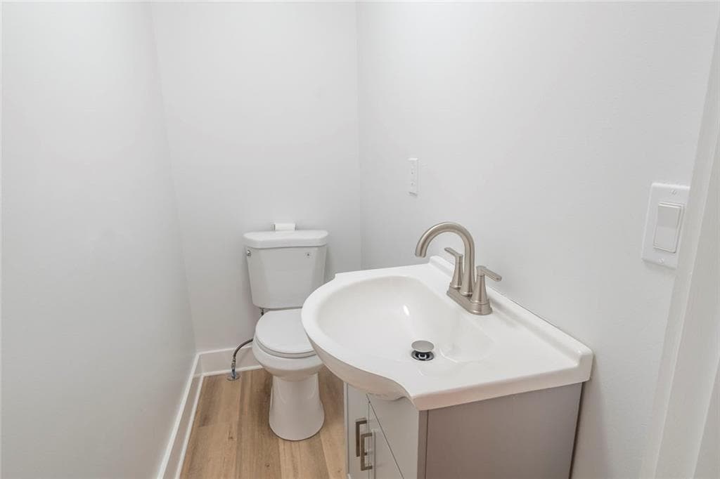 5 bedroom, 3 bathroom, 1,456 sq ft single family residence for sale at 2128 Kimberly Road, Atlanta, GA 30331 — photo 9