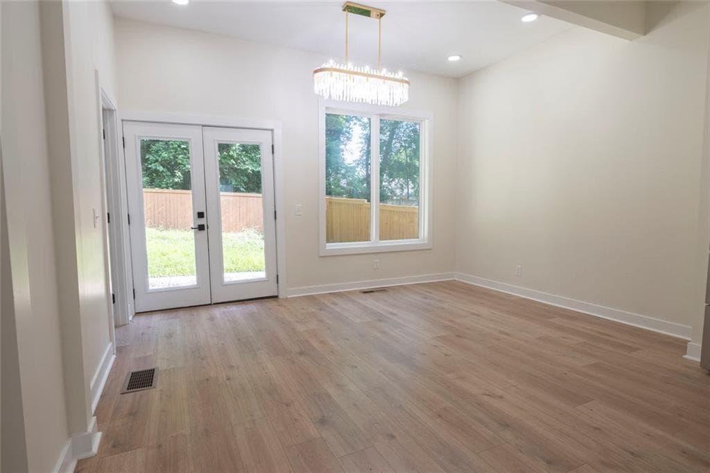 5 bedroom, 4 bathroom, 2,440 sq ft single family residence for sale at 1456 S Gordon Street, Atlanta, GA 30310 — photo 7