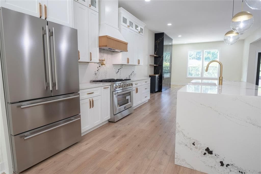 5 bedroom, 4 bathroom, 2,440 sq ft single family residence for sale at 1456 S Gordon Street, Atlanta, GA 30310 — photo 8