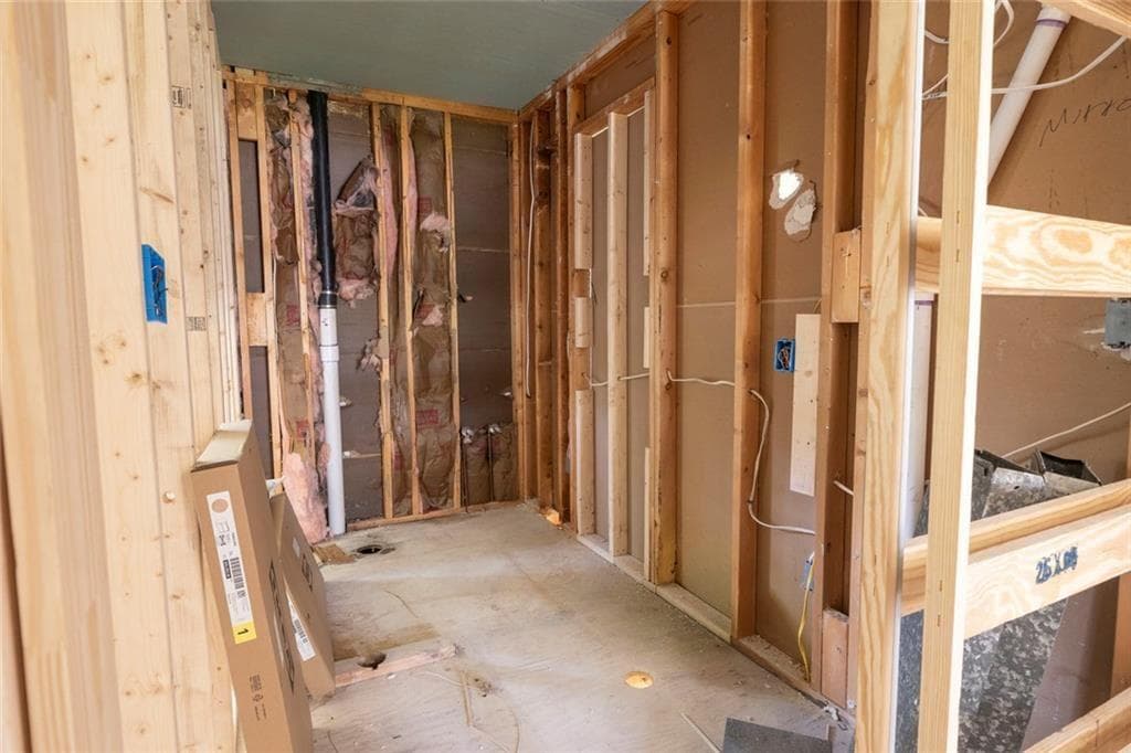 4 bedroom, 3 bathroom, 1,880 sq ft single family residence for sale at 4414 Blackbirch Lane, Decatur, GA 30034 — photo 8