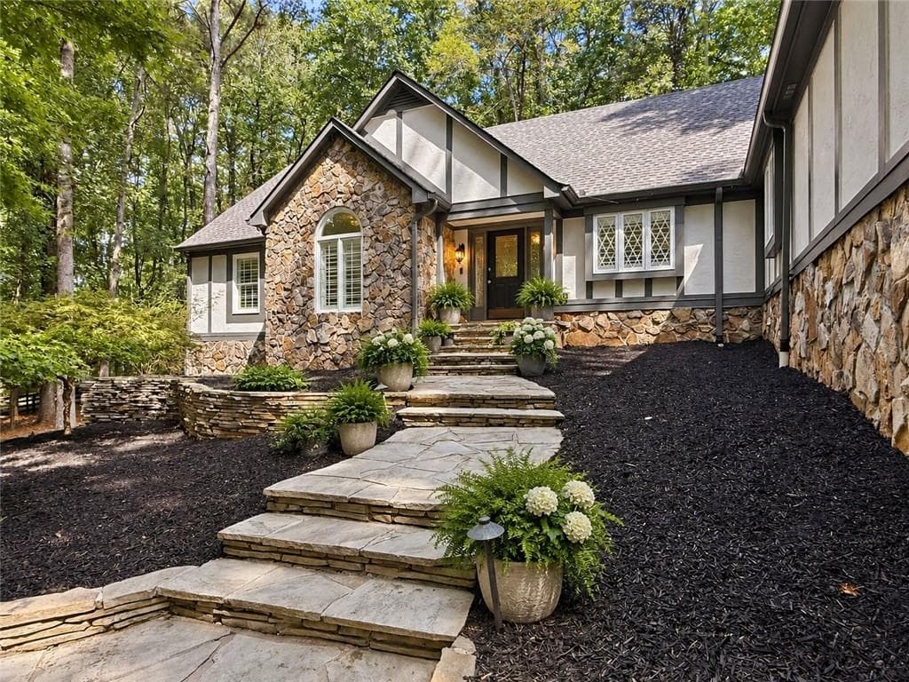6 bedroom, 8 bathroom, 6,600 sq ft single family residence for sale at 1987 Batesville Road, Canton, GA 30115 — photo 3