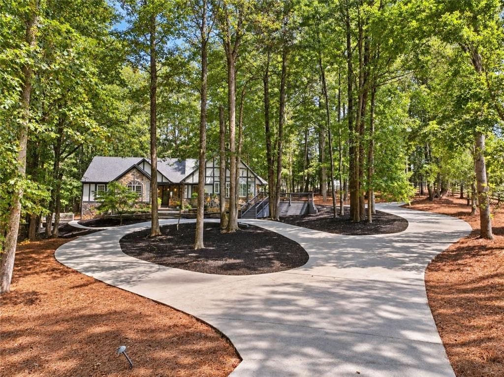 6 bedroom, 8 bathroom, 6,600 sq ft single family residence for sale at 1987 Batesville Road, Canton, GA 30115 — photo 4