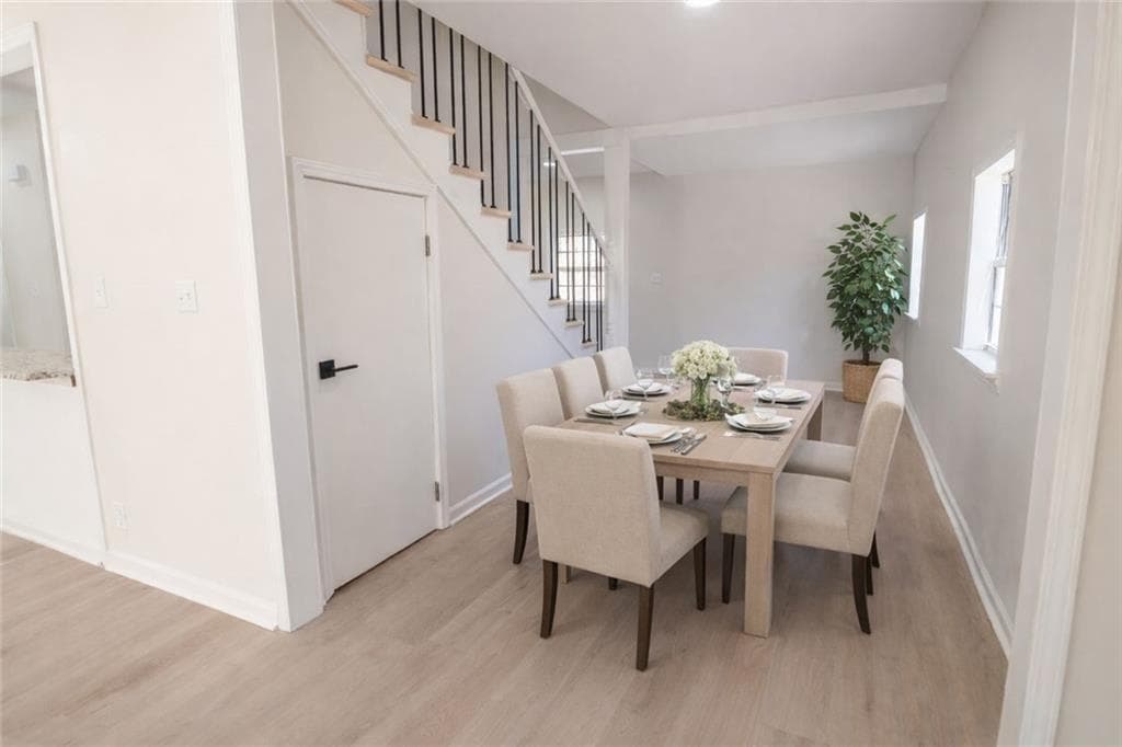 3 bedroom, 2 bathroom, 1,317 sq ft single family residence for sale at 1751 S Olympian Way, Atlanta, GA 30310 — photo 3