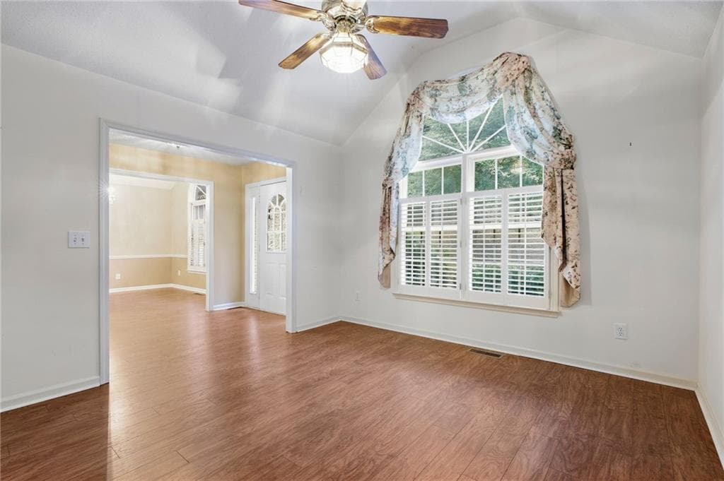 4 bedroom, 3 bathroom, 3,148 sq ft single family residence under contract at 6845 Nantucket Cove, Cumming, GA 30041 — photo 9
