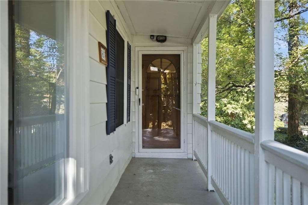 3 bedroom, 2 bathroom, 1,755 sq ft single family residence for sale at 963 S Columbia Drive, Decatur, GA 30030 — photo 9