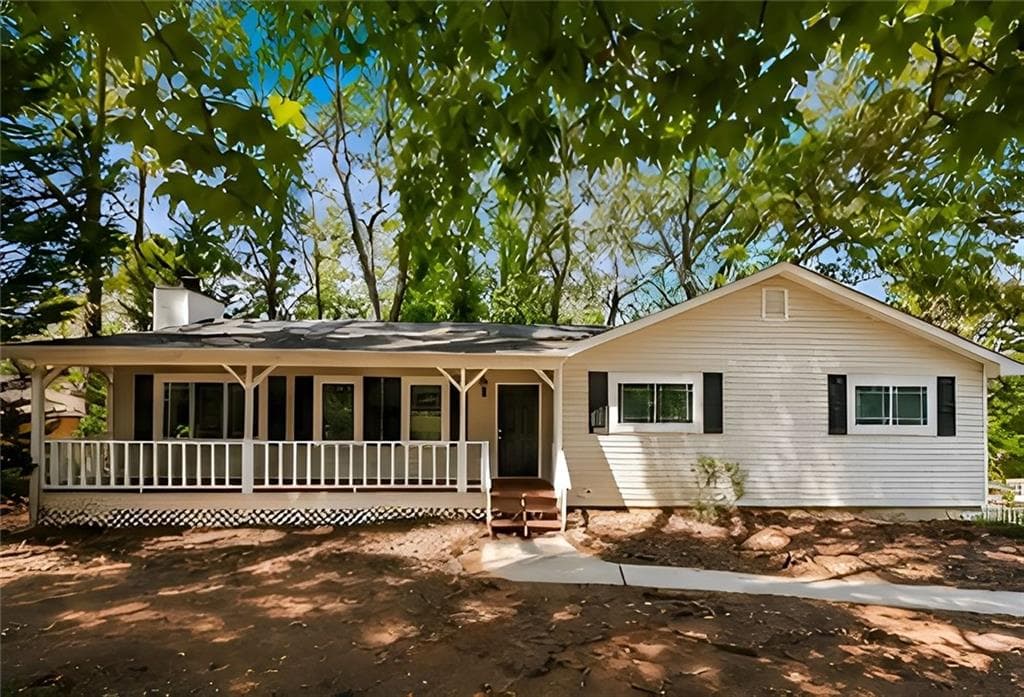 4 bedroom, 2 bathroom, 1,336 sq ft single family residence under contract at 6640 Valley Hill Drive, Mableton, GA 30126