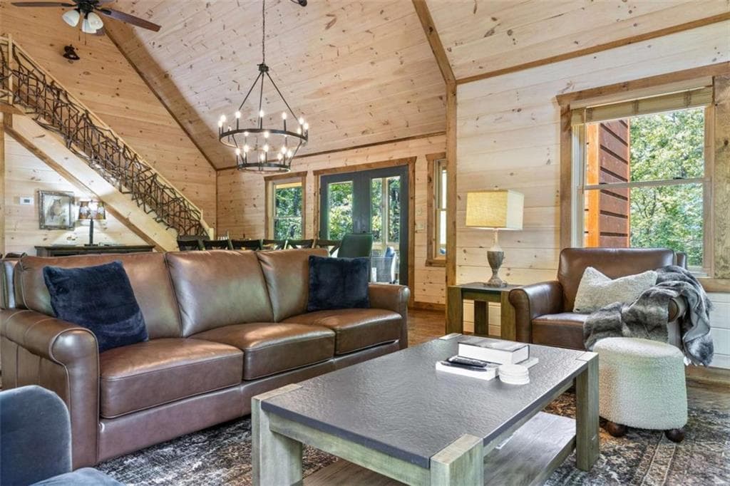 3 bedroom, 4 bathroom, 2,700 sq ft single family residence for sale at 92 Windy Valley Lane, Blue Ridge, GA 30513 — photo 5