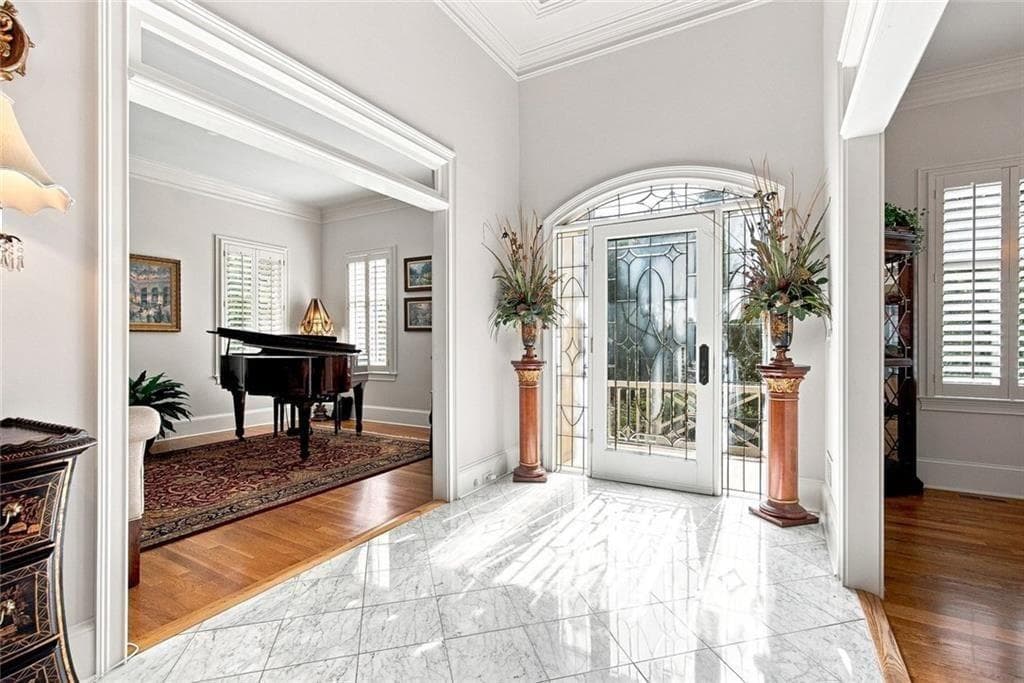 5 bedroom, 6 bathroom, 7,288 sq ft single family residence for sale at 7560 Bridgegate Court, Sandy Springs, GA 30350 — photo 9