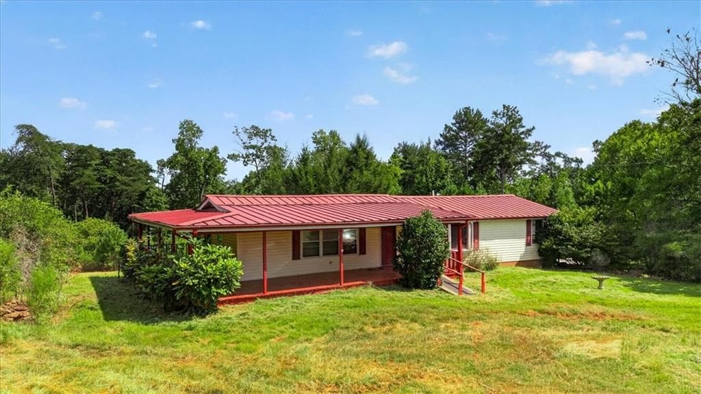 3 bedroom, 2 bathroom, 2,000 sq ft single family residence for sale at 205 Upper Bethany Trail, Ball Ground, GA 30107 — photo 2
