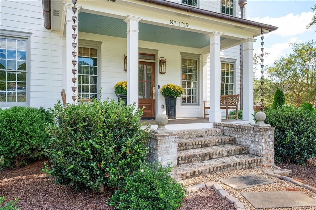 4 bedroom, 5 bathroom, 3,610 sq ft single family residence for sale at 1219 Four Lakes Drive, Madison, GA 30650 — photo 3