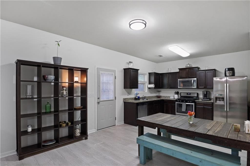 3 bedroom, 3 bathroom, 1,632 sq ft single family residence for sale at 738 Scotland Drive, Dallas, GA 30132 — photo 7