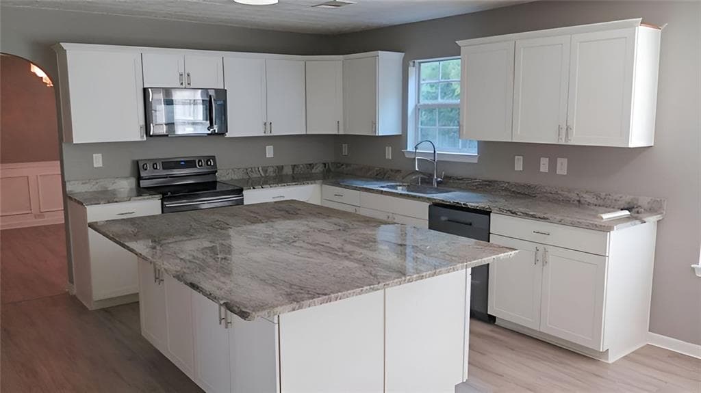 4 bedroom, 3 bathroom, 2,904 sq ft single family residence for sale at 3775 Georgia Drive, Douglasville, GA 30135 — photo 10