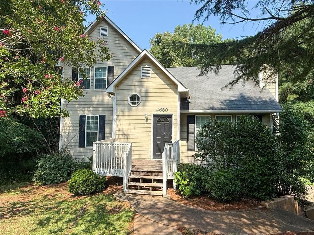 3 bedroom, 2 bathroom, 2,800 sq ft single family residence for sale at 4680 Woodglen Court, Douglasville, GA 30135 — photo 2