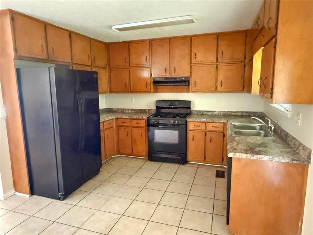 3 bedroom, 2 bathroom, 2,800 sq ft single family residence for sale at 4680 Woodglen Court, Douglasville, GA 30135 — photo 8