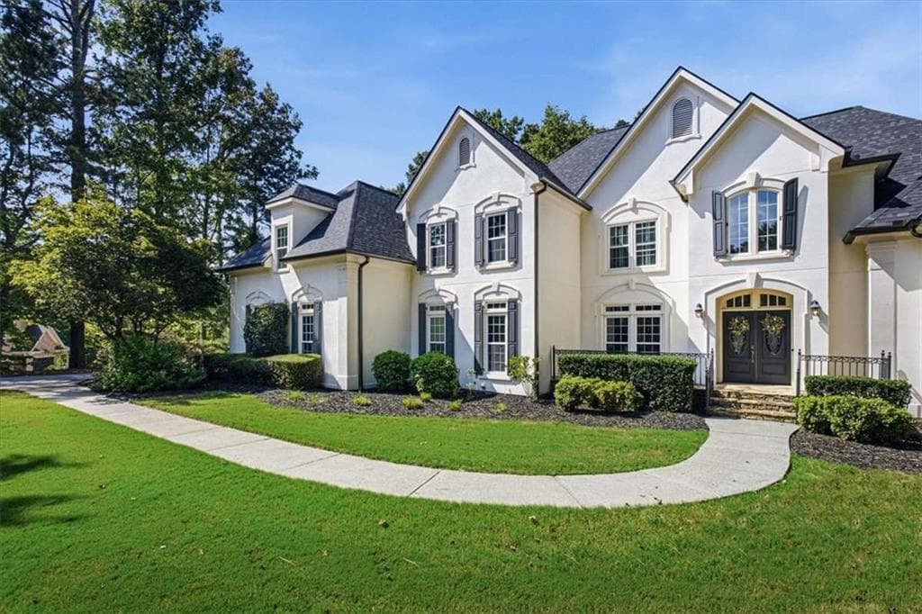 5 bedroom, 6 bathroom, 5,653 sq ft single family residence for sale at 115 Providence Lake Point, Milton, GA 30004 — photo 3