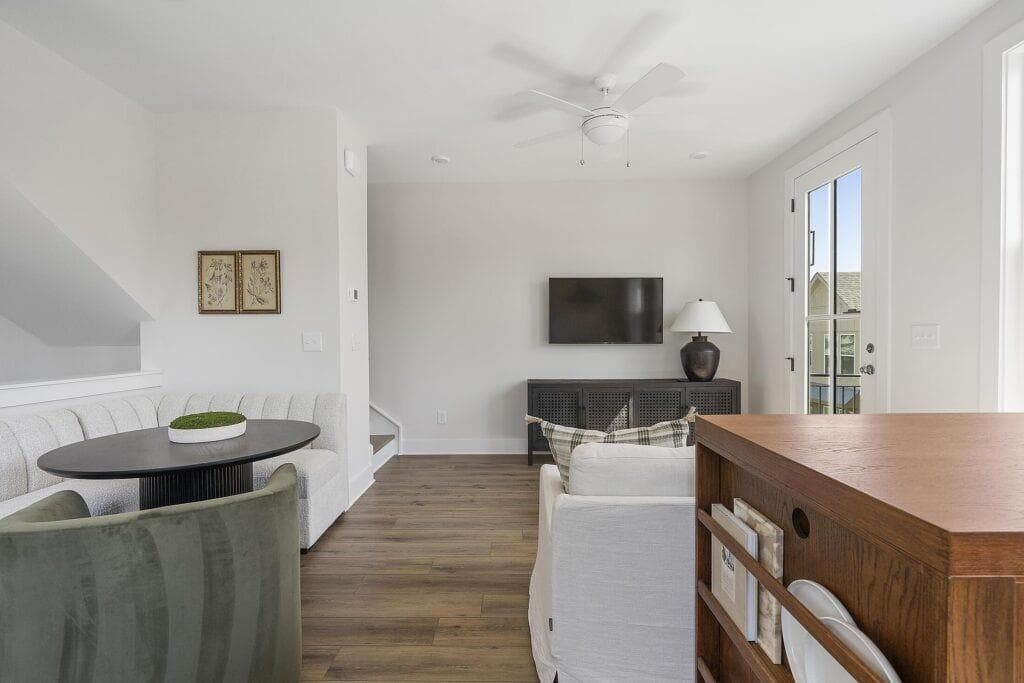 2 bedroom, 2 bathroom, 1,070 sq ft townhouse for sale at 496 Burroughs Street, Atlanta, GA 30315 — photo 5