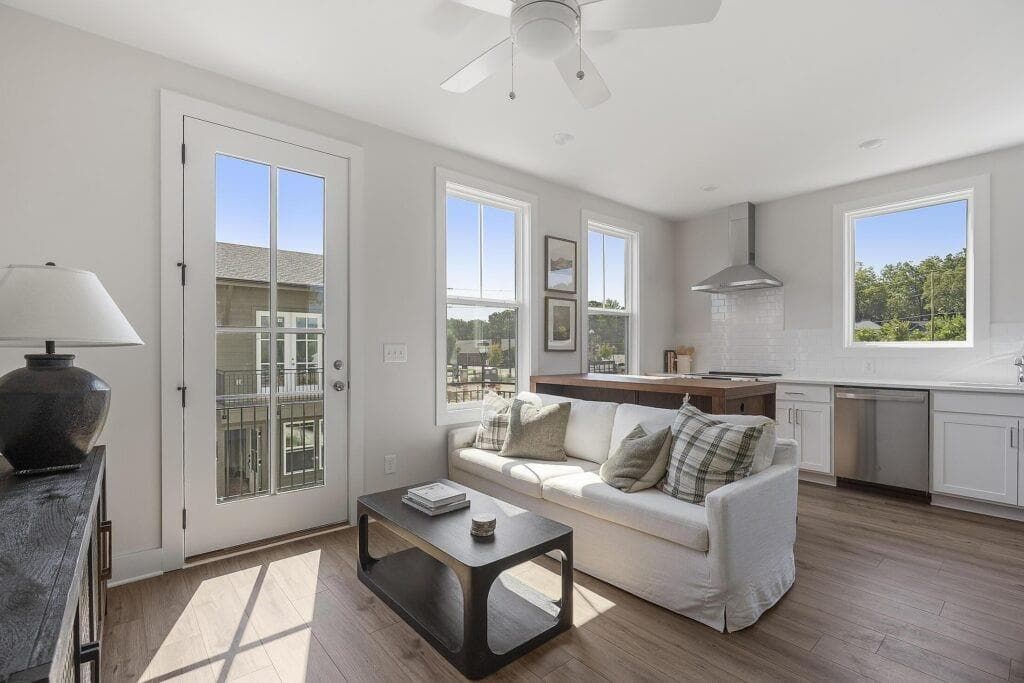 2 bedroom, 2 bathroom, 1,070 sq ft townhouse for sale at 496 Burroughs Street, Atlanta, GA 30315 — photo 8